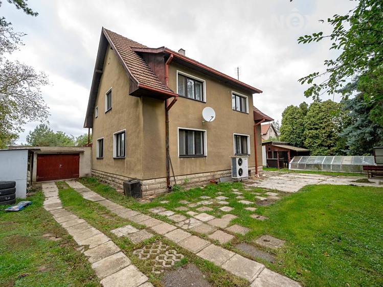 Prodej  rodinného domu 230 m², pozemek 2 424 m² - foto 3