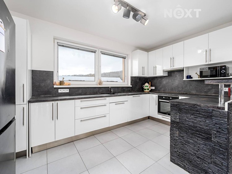 Prodej rodinného domu 130 m², pozemek 688 m² - foto 3