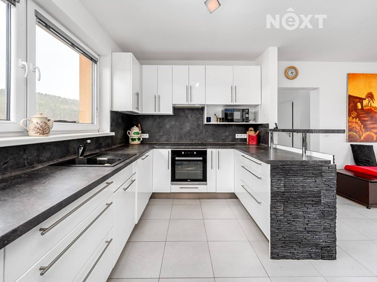 Prodej rodinného domu 130 m², pozemek 688 m² - foto 5