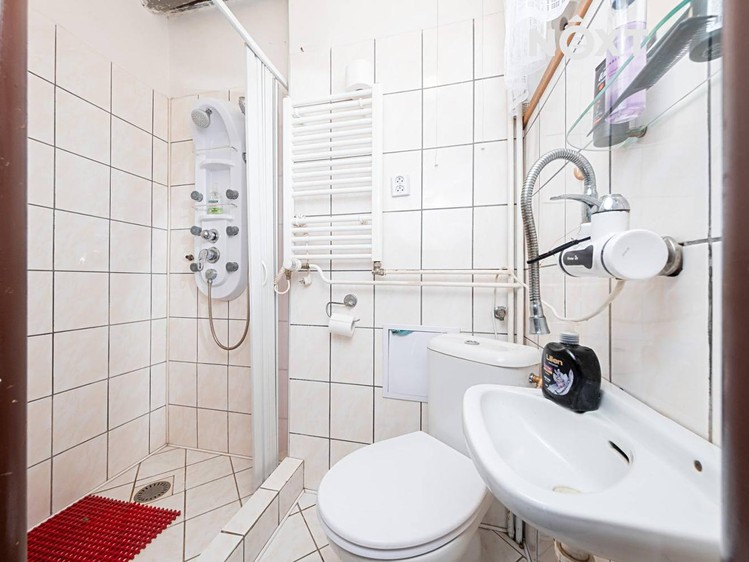 Prodej rodinného domu 205 m², pozemek 383 m² - foto 7