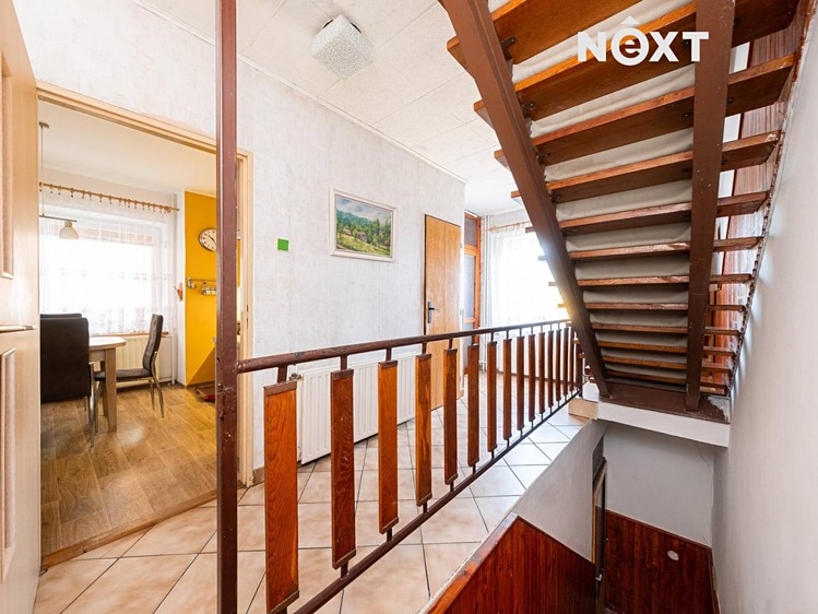 Prodej rodinného domu 205 m², pozemek 383 m² - foto 8