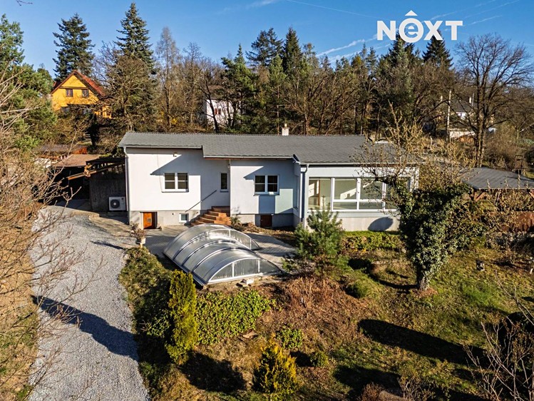 Prodej rodinného domu 113 m², pozemek 1 870 m² - foto 1