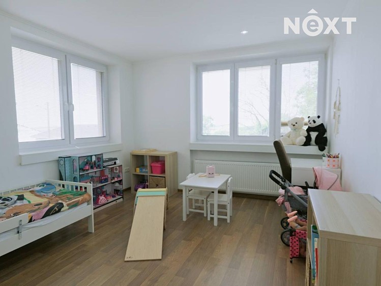 Prodej rodinného domu 340 m², pozemek 1 322 m² - foto 8