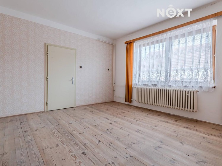 Prodej rodinného domu 181 m², pozemek 587 m² - foto 4