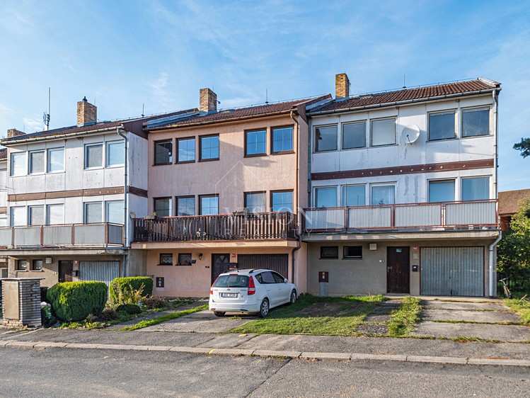 Prodej rodinného domu 150 m², pozemek 174 m² - foto 1