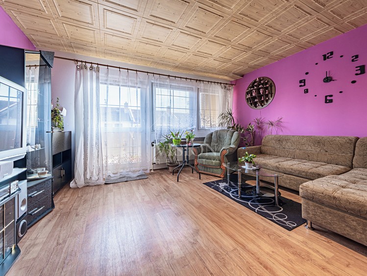 Prodej rodinného domu 150 m², pozemek 174 m² - foto 2