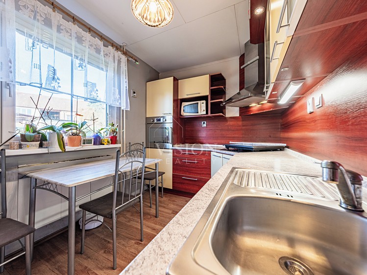 Prodej rodinného domu 150 m², pozemek 174 m² - foto 4