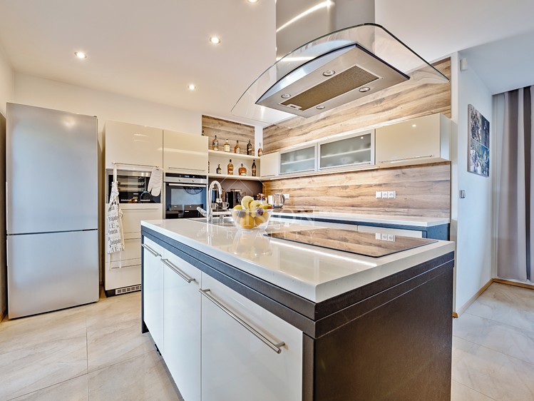 Prodej rodinného domu 152 m², pozemek 758 m² - foto 5