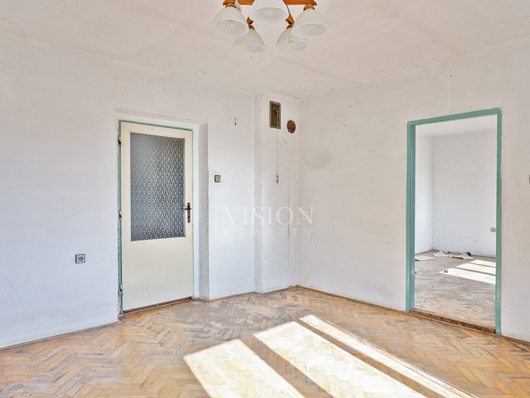 Prodej  rodinného domu 390 m², pozemek 1 136 m² - foto 3