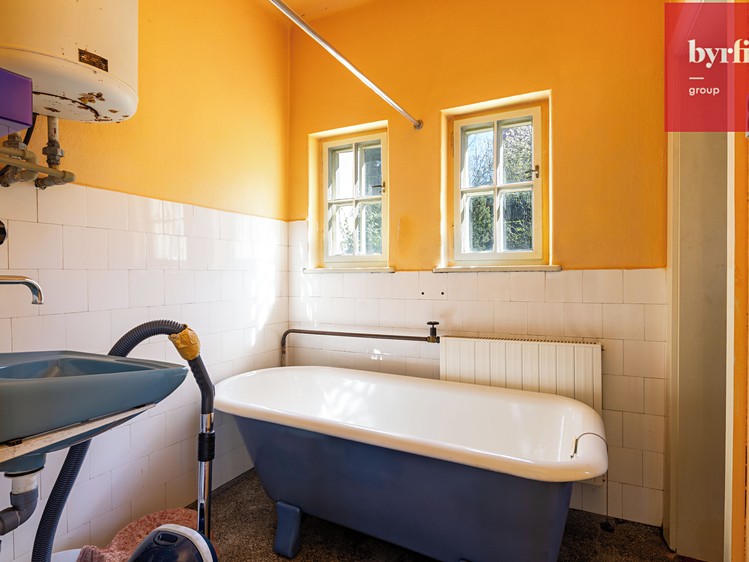Prodej rodinného domu 180 m², pozemek 1 214 m² - foto 7