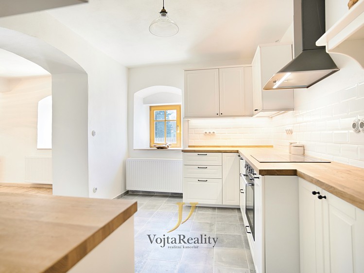 Prodej  rodinného domu 280 m², pozemek 1 560 m² - foto 5