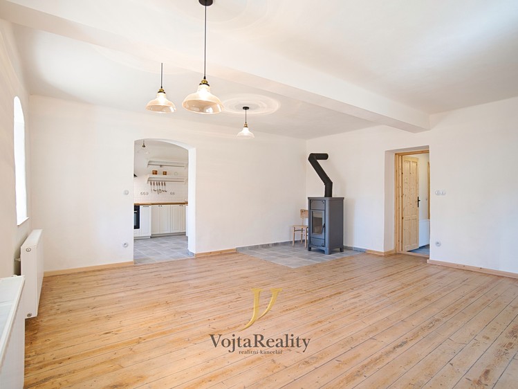 Prodej  rodinného domu 280 m², pozemek 1 560 m² - foto 8