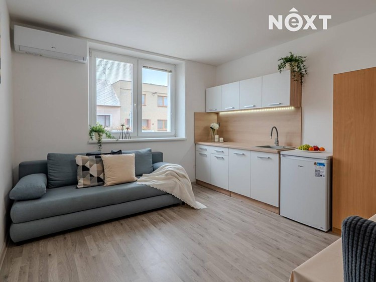 Prodej rodinného domu 228 m², pozemek 633 m² - foto 7