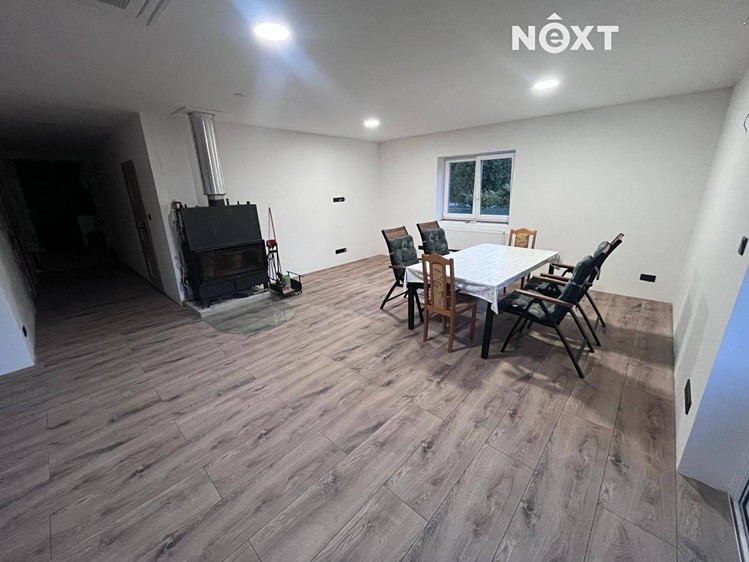 Prodej rodinného domu 258 m², pozemek 1 924 m² - foto 4