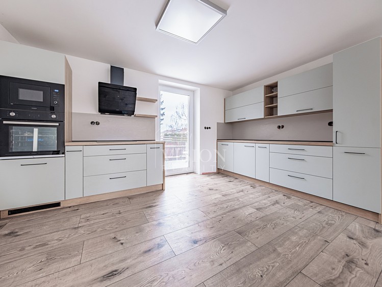 Prodej rodinného domu 116 m², pozemek 190 m² - foto 2