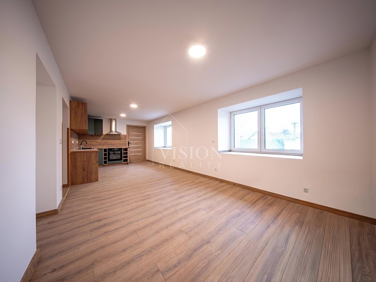 Prodej rodinného domu 172 m², pozemek 323 m² - foto 8