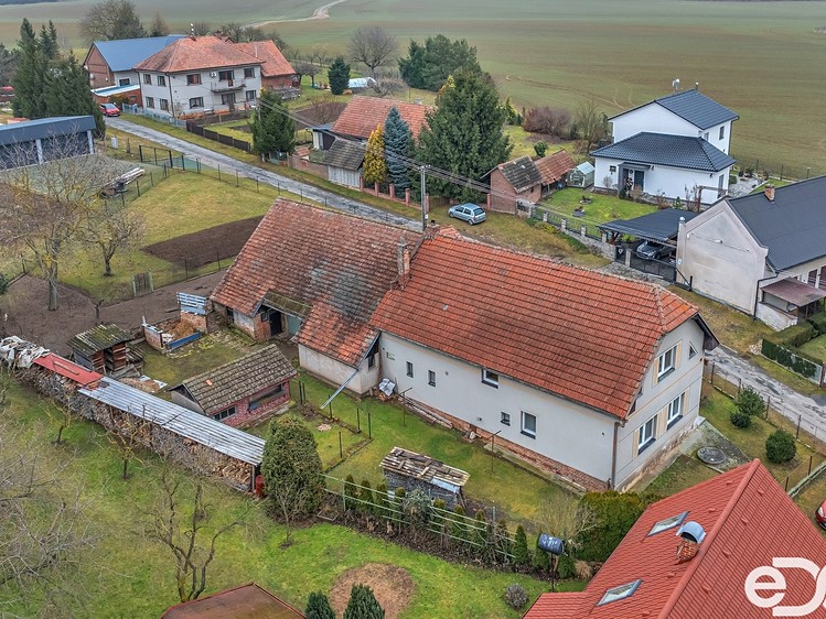 Prodej  rodinného domu 160 m², pozemek 749 m² - foto 4