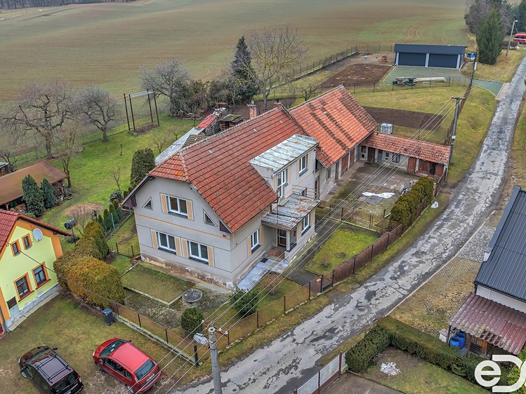 Prodej  rodinného domu 160 m², pozemek 749 m² - foto 3