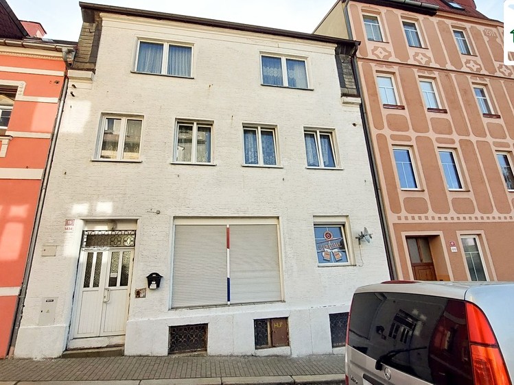Prodej rodinného domu 193 m², pozemek 193 m² - foto 1