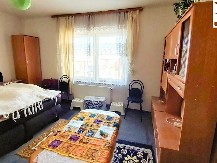 Prodej rodinného domu 193 m², pozemek 193 m² - foto 5