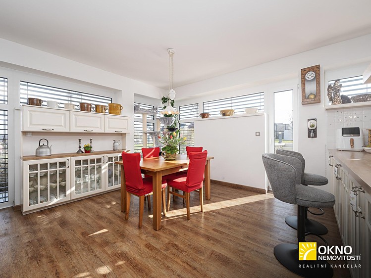 Prodej  rodinného domu 228 m², pozemek 1 200 m² - foto 3