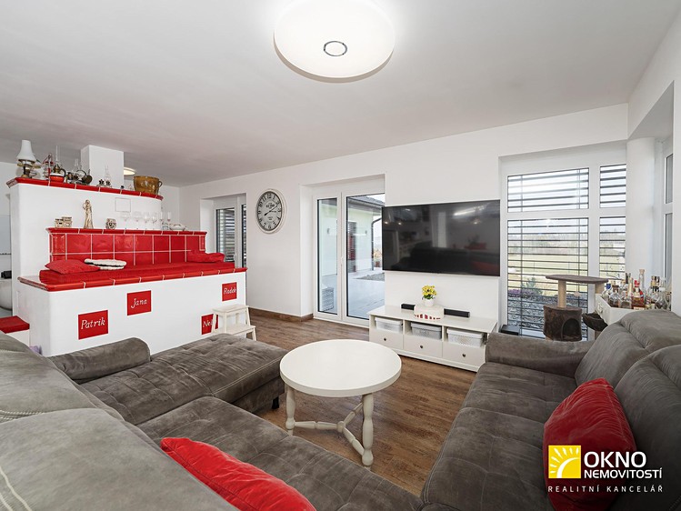 Prodej  rodinného domu 228 m², pozemek 1 200 m² - foto 6