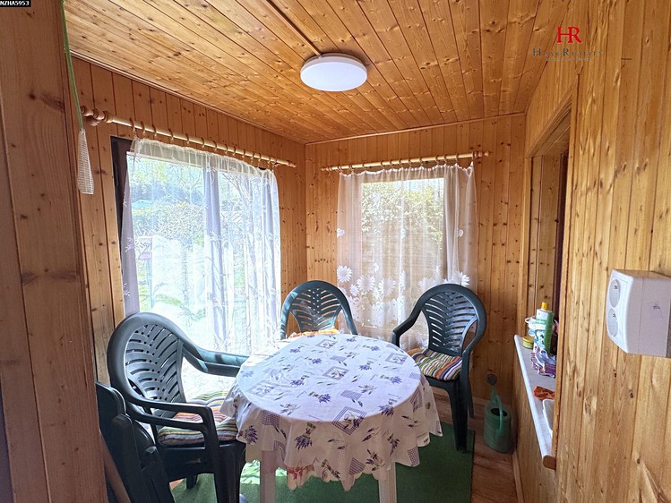 Prodej chaty 28 m², pozemek 275 m² - foto 7