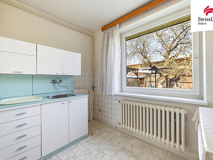 Prodej  rodinného domu 243 m², pozemek 615 m² - foto 4