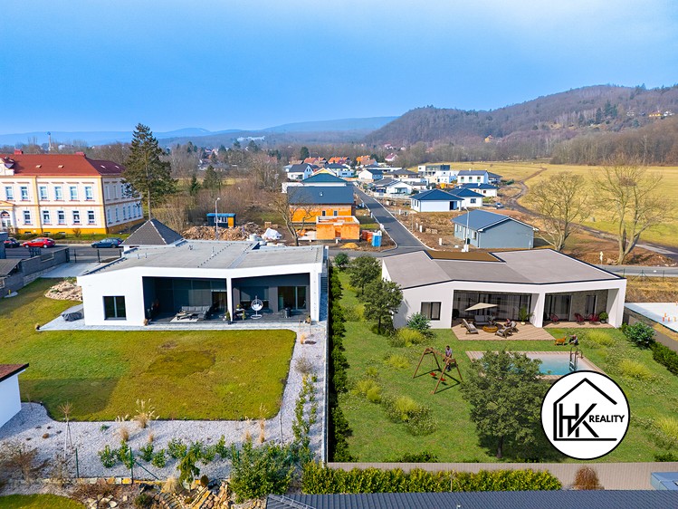 Prodej rodinného domu 268 m², pozemek 1 122 m² - foto 7