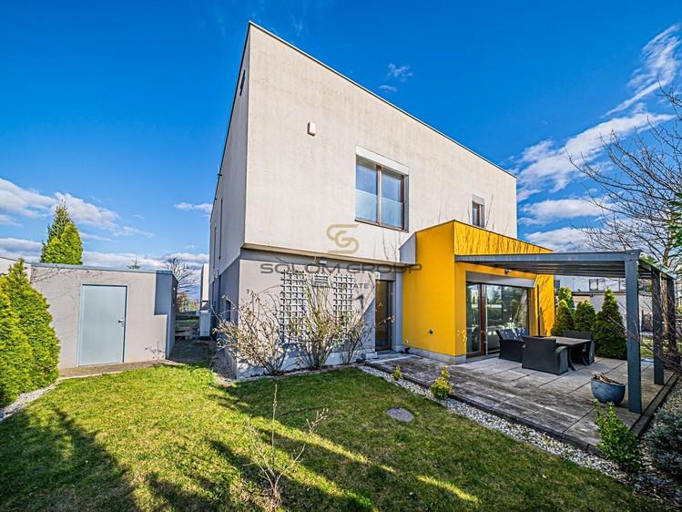 Prodej rodinného domu 125 m², pozemek 425 m² - foto 1