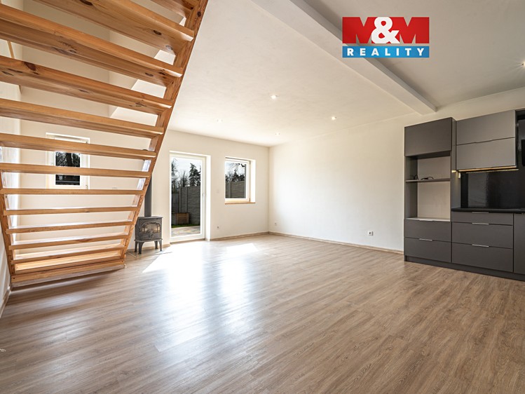 Prodej rodinného domu 132 m², pozemek 223 m² - foto 1