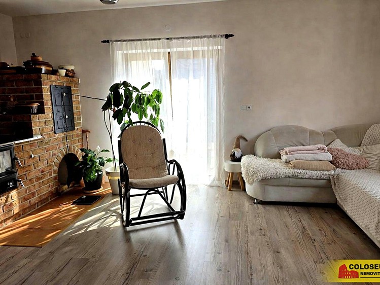 Prodej rodinného domu 112 m², pozemek 1 350 m² - foto 3
