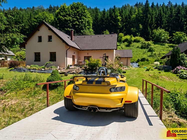 Prodej rodinného domu 112 m², pozemek 1 350 m² - foto 1