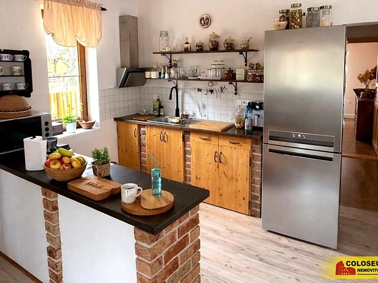 Prodej rodinného domu 112 m², pozemek 1 350 m² - foto 5