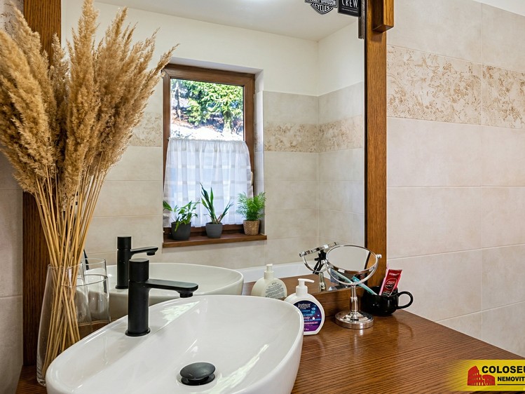 Prodej rodinného domu 112 m², pozemek 1 350 m² - foto 7