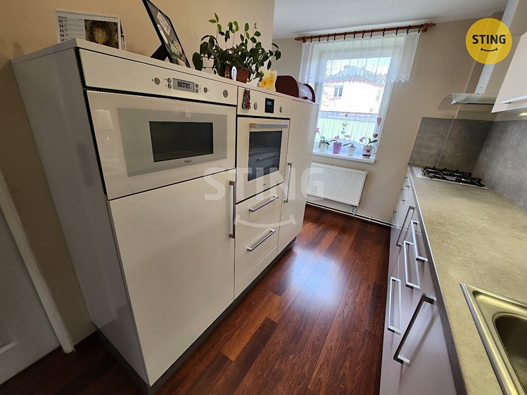 Prodej rodinného domu 210 m², pozemek 275 m² - foto 5
