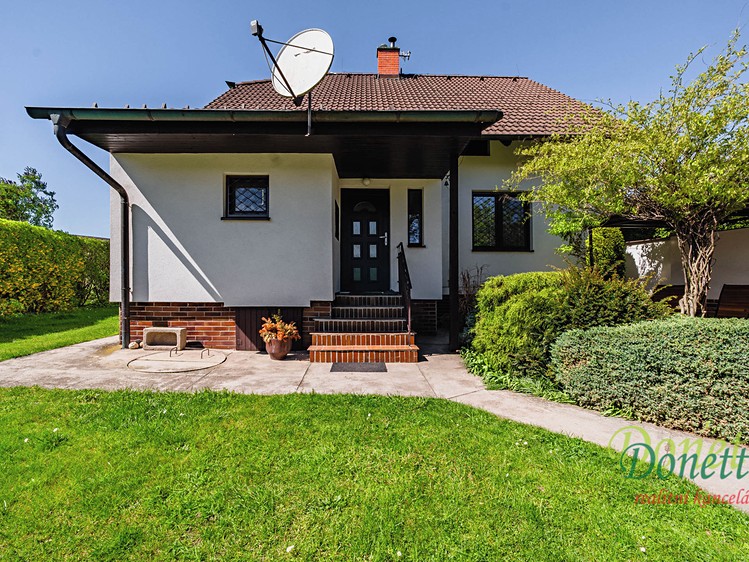 Prodej rodinného domu 175 m², pozemek 1 408 m² - foto 2