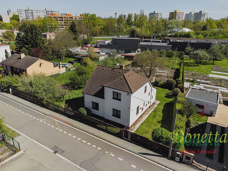 Prodej rodinného domu 175 m², pozemek 1 408 m² - foto 7