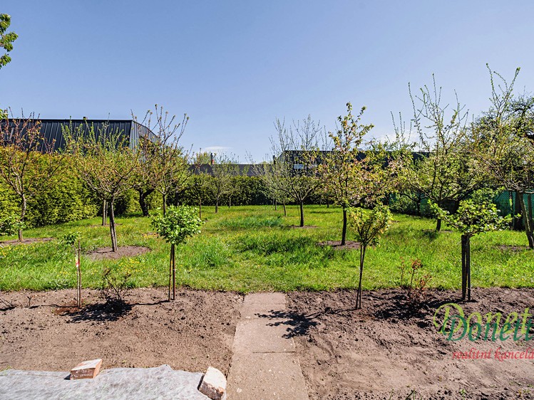 Prodej rodinného domu 175 m², pozemek 1 408 m² - foto 6