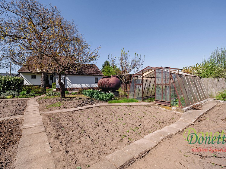 Prodej rodinného domu 175 m², pozemek 1 408 m² - foto 5