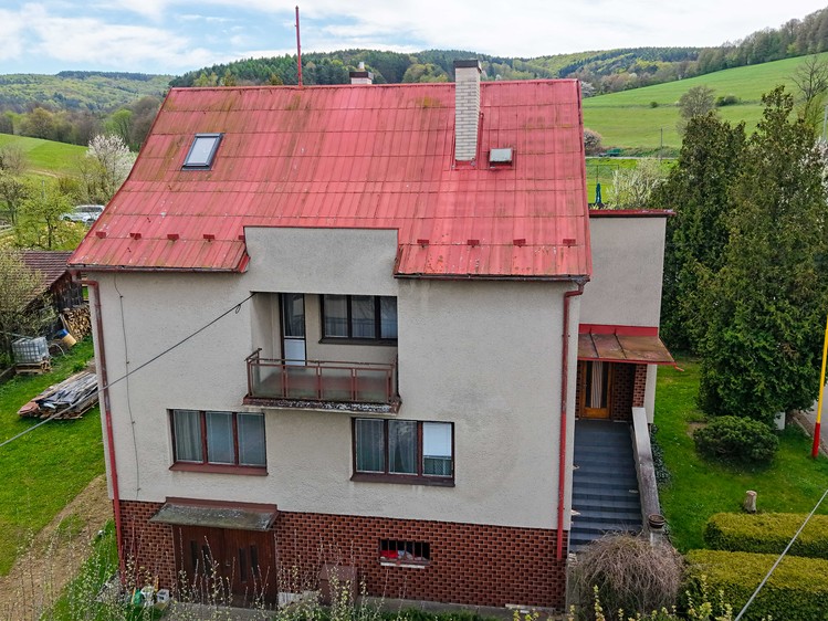Prodej rodinného domu 200 m², pozemek 800 m² - foto 3