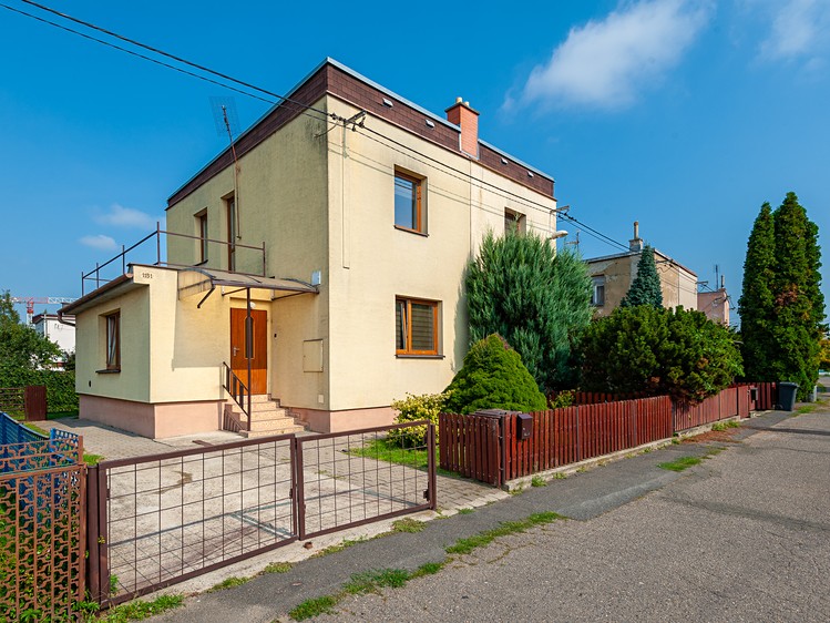 Prodej rodinného domu 73 m², pozemek 317 m² - foto 1