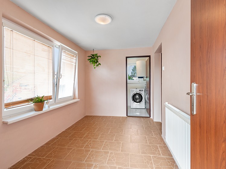 Prodej rodinného domu 73 m², pozemek 317 m² - foto 6