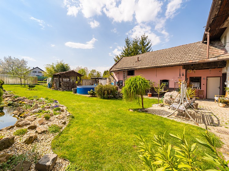 Prodej rodinného domu 166 m², pozemek 674 m² - foto 5