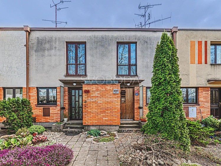 Prodej rodinného domu 57 m², pozemek 156 m² - foto 1
