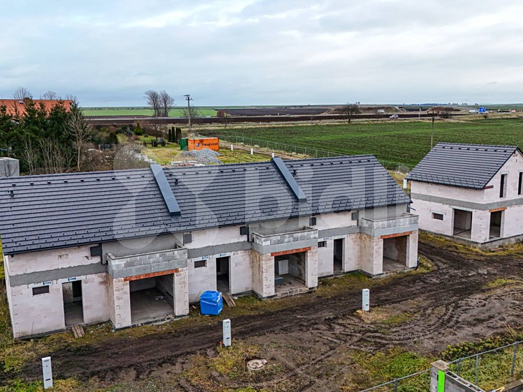 Prodej rodinného domu 113 m², pozemek 335 m² - foto 2