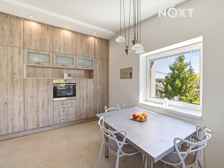 Prodej rodinného domu 227 m², pozemek 805 m² - foto 4