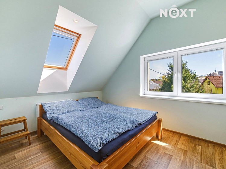 Prodej rodinného domu 227 m², pozemek 805 m² - foto 7