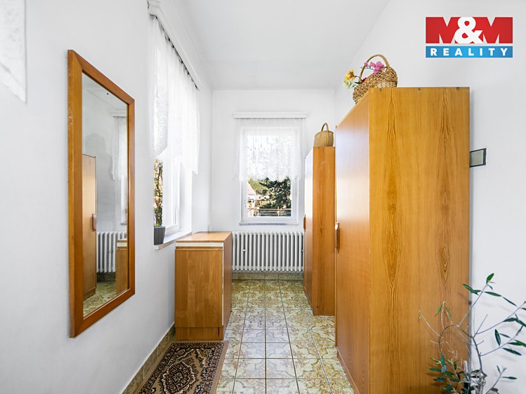 Prodej rodinného domu 172 m², pozemek 887 m² - foto 8