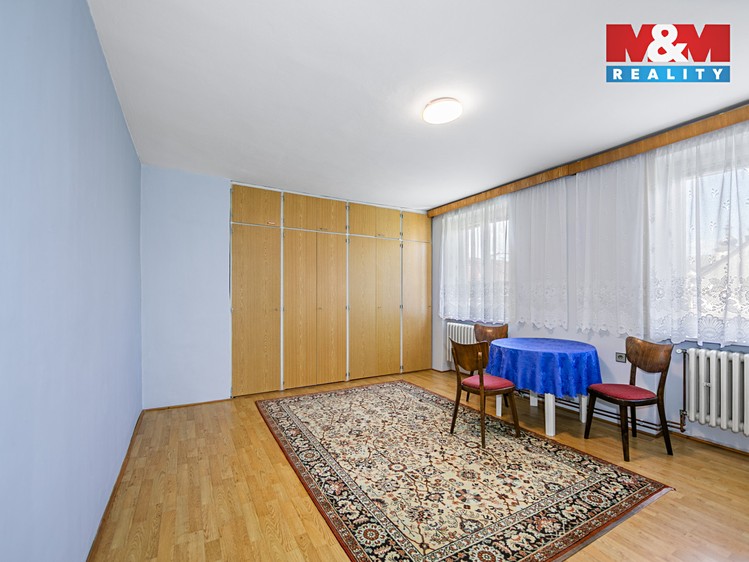 Prodej rodinného domu 172 m², pozemek 887 m² - foto 7